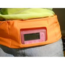 Load image into Gallery viewer, Insulin Pump Belt, Dexcom Belt, Smartphone Pouch, tallygear tummietote Belt-BLACK