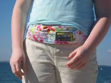 Load image into Gallery viewer, Insulin Pump Belt, Dexcom Belt, Smartphone Pouch, tallygear tummietote Belt-BLACK